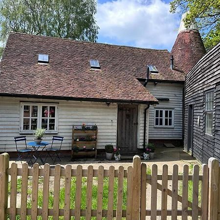 Beautiful 2 Bed Oast - 15 Acre Farm - Tunbridge Wells Villa Kültér fotó