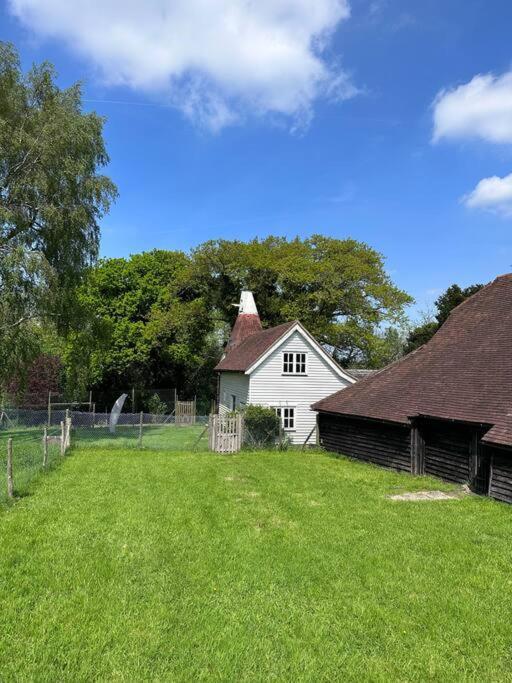 Beautiful 2 Bed Oast - 15 Acre Farm - Tunbridge Wells Villa Kültér fotó